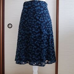 ZARA　紺レース スカート　美品