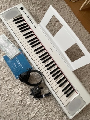 鍵盤楽器、ピアノ YAMAHA piaggero NP-12