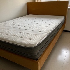 ダブルサイズFrancfrancベッドフレームとマットレス