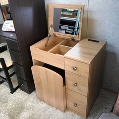 【リサイクルサービス八光　田上店　配達・設置OK】株式会社三栄コーポレーション　ギザ　ドレッサー　デスク