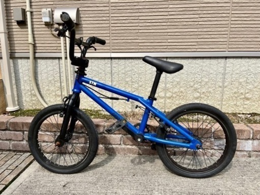 こどもBMX アーレスバイク 16インチ+肘膝パッド付き こどもBMX アーレスバイク 16インチ+肘膝パッド付き