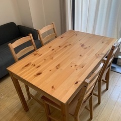 【購入者決定】4人掛けダイニングテーブル（IKEA人気商品）