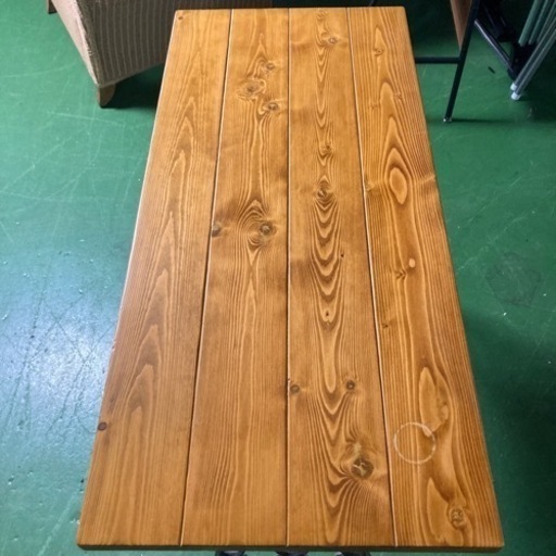 ● ウッド\u0026スチールテーブル、アンティーク、アンティークのミシン台の足を使用したテーブル