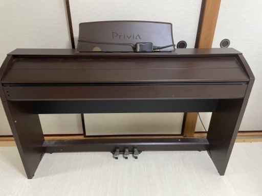 鍵盤楽器、ピアノ Privia  px750