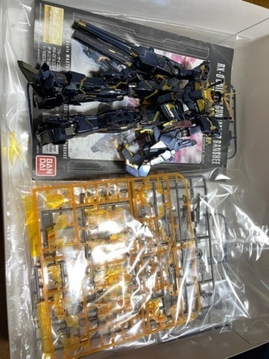 MG 1/100 RX－0 ユニコーンガンダム2号機 バンシィ