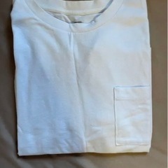 UNIQLO 白Tシャツ
