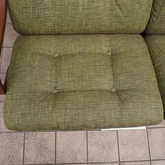 FUJI FURNITURE(冨士ファニチア)のAgio(アージオ) ソファ 2Pソファ。曲木フレームから生み出される柔らかくしなやかな座り心地のセパレート型2人掛けソファー。軽量で持ち運びも楽々♪CG225