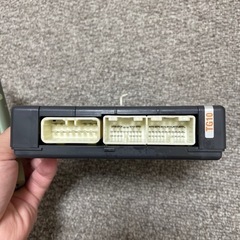 グランドプロフィアH26年式、ウィンカーリレー。