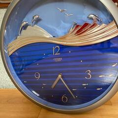 イルカと海の掛時計