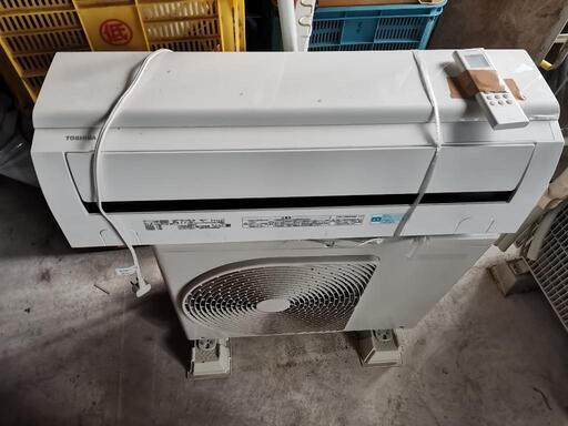 東芝 ルームエアコン 2018年製 RAS-E221M(W) RASE221MA 東芝 ルームエアコン 2018年製 RAS-E221M(W) RASE221MA