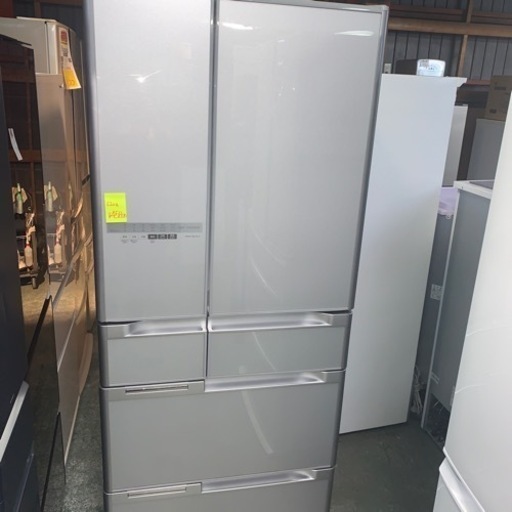 激安　大容量　HITACHI 冷凍冷蔵庫　620リットル　2012年製