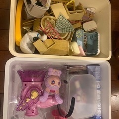 女の子のおもちゃ − 兵庫県