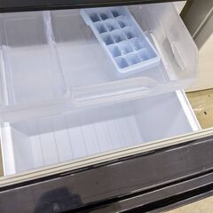 ⭐️ラウンドデザイン⭐️MITSUBISHI 146L 冷蔵庫 MR-P15Z 三菱 2015年式 0719-03