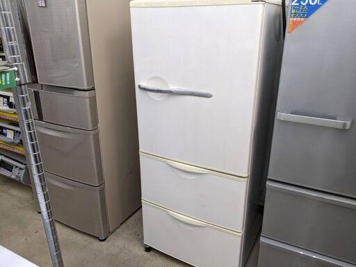 ⭐️コンパクトファミリー⭐️AQUA 255L 冷蔵庫 AQR-261A アクア 2012年式 0719-04
