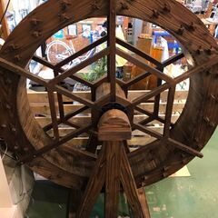 【愛品館八千代店】水車のオブジェ