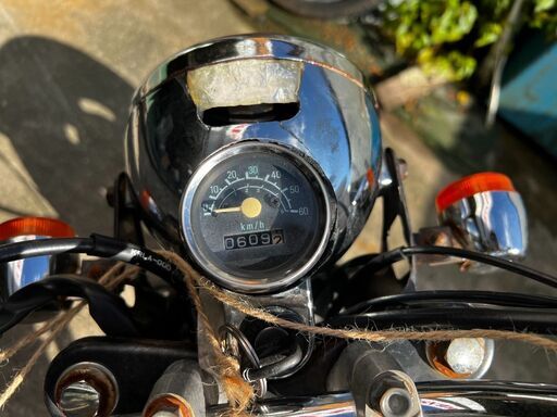 ホンダ  エイプ50  黒 Z2仕様 タンクカバー・リアテールカウル・タックロールシート・社外マフラー