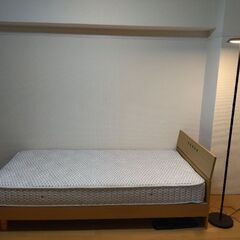 木製シングルベッド（フレーム）