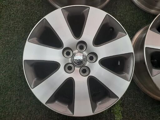 トヨタ純正アルミホイール　アリオン他用　15インチ６Ｊ＋４５ハブ径５４　４本
