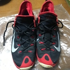 NIKE ハイパーレブ　28㌢　