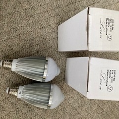 新品　センサーLED電球　