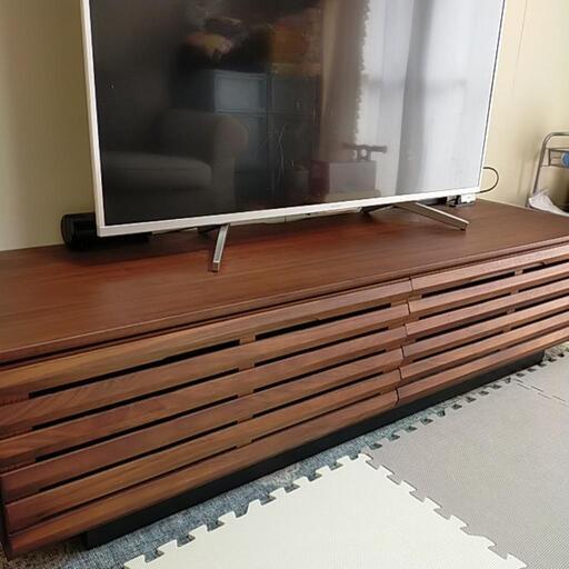 テレビボード