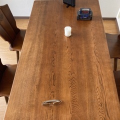Karimoku家具のダイニングテーブルsetです。