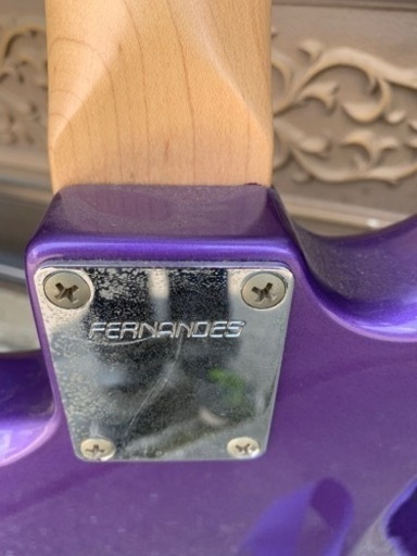 FERNANDESエレキギターGUITA
