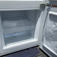 【RKGRE-942】特価！ヤマダセレクト/117L 2ドア冷凍冷蔵庫/YRZ-C12G2/中古品/2019年製/当社より近隣無料配達！