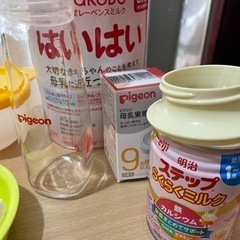 ミルク　哺乳瓶　離乳食セット