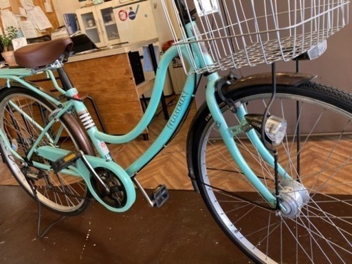 前輪タイヤ新品！】LEDオートライト 26インチ自転車 エメラルドグリーン