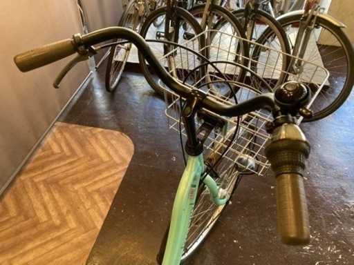 チェーン新品！】 LEDオートライト 6段変速 26インチ自転車 エメラルド