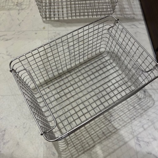 無印良品　ステンレス製カゴ