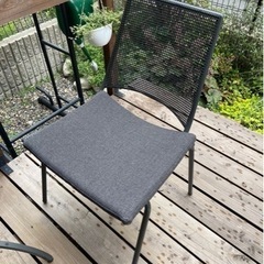 イタリアブランド emu ラウンド 折りたたみ式テーブルとチェア2脚セット