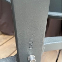 イタリアブランド emu ラウンド 折りたたみ式テーブルとチェア2脚セット