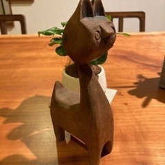 木彫り猫の置物