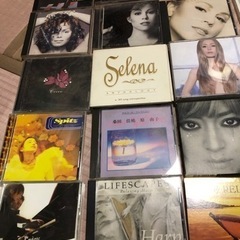 昔の音楽CDs  (バラ可)