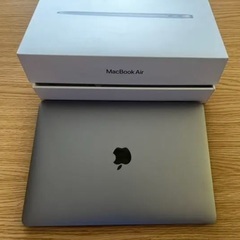 【ネット決済・配送可】Macbook air 2020年モデル【...