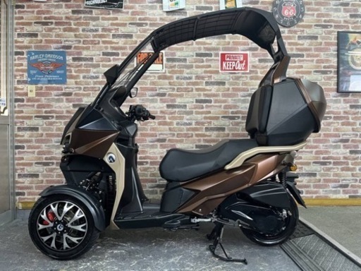 【大人カラー！後期型液晶パネル♪】  ADIVA AD1 200 アディバ 屋根付三輪 側車付軽二輪登録 絶好調美車 ロールロック付  【動画有】  Tre トレ