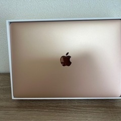 【ほぼ新品】Apple MacBook Air 13インチ ディ...