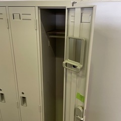 JG-39 【オフィス家具専門店】コクヨの4人用ロッカーです！ R4.7/21