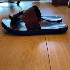 【定価6.5万円/ 値下げしました】ユッタニューマン FRANK D9 ブラウン レザーサンダル