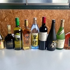 1 いろいろなお酒　ウイスキー　芋焼酎　麦焼酎　焼酎　シャンパン