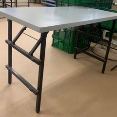 無料　AE型作業台（テーブル）×2