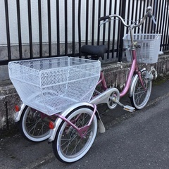 ＜整備・良品＞ブリジストン・三輪車ワゴン・後輪タイヤ2本、スポーク、サドルなど新品に交換。