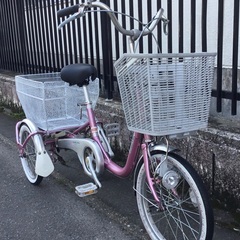 ＜整備・良品＞ブリジストン・三輪車ワゴン・後輪タイヤ2本、スポーク、サドルなど新品に交換。