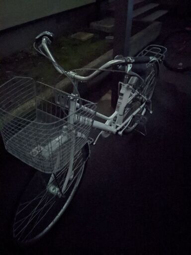 パンクしない自転車　ママチャリ　自転車