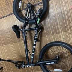 新品　自転車　　BMX