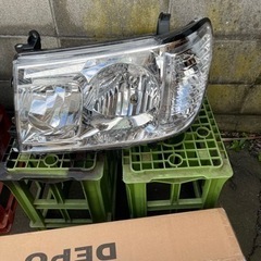 ランクル100 後期　DEPO製ヘッドライト　新品未使用