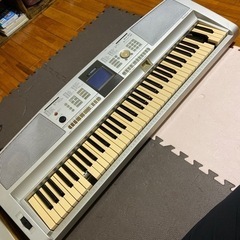 電子ピアノ　キーボード　