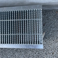 グレーチング  ＷＵＳ－Ｘ　２４－５１９  新品9枚